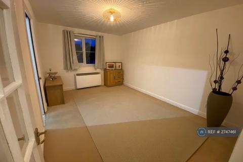 1 bedroom flat to rent, Lucas Gardens, London, N2