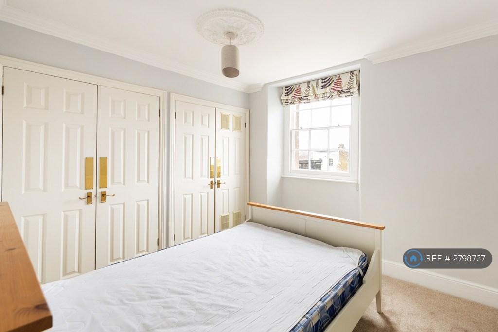 Main Bedroom
