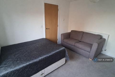 undefined, Fen St, Milton Keynes, MK10