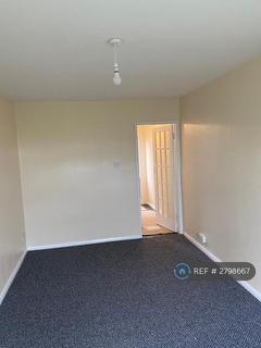 2 bedroom bungalow to rent, Yew Way, Jaywick, Clacton-On-Sea, CO15