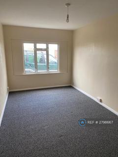 2 bedroom bungalow to rent, Yew Way, Jaywick, Clacton-On-Sea, CO15