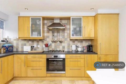 3 bedroom terraced house to rent, Concorde Drive, Bristol, BS10