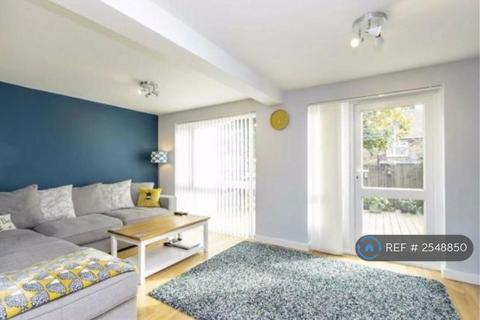 3 bedroom terraced house to rent, Concorde Drive, Bristol, BS10