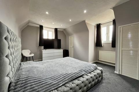 2 bedroom chalet for sale, Chatsfield, Peterborough PE4