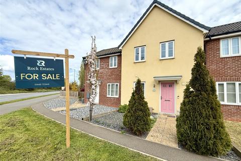 3 bedroom terraced house for sale, Lime Way, Great Blakenham IP6