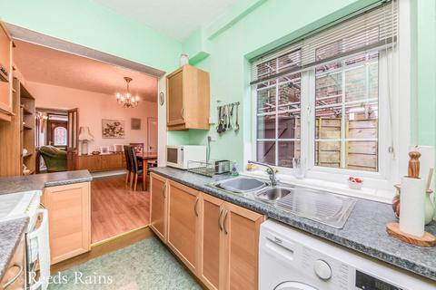 2 bedroom semi-detached house for sale, Knowsley Road, Cheshire SK11