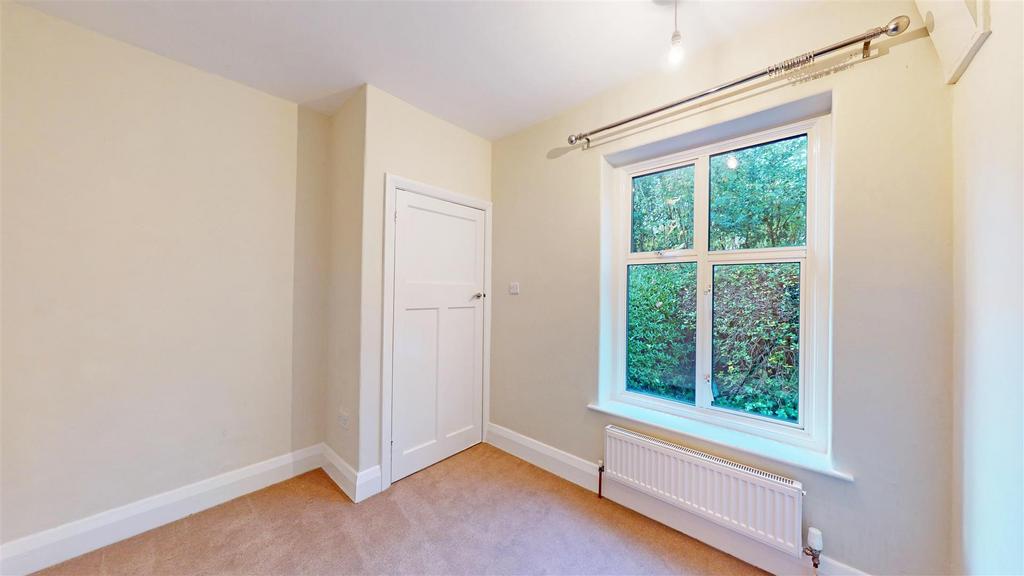 Riverside Close 1 Bedroom Two.jpg