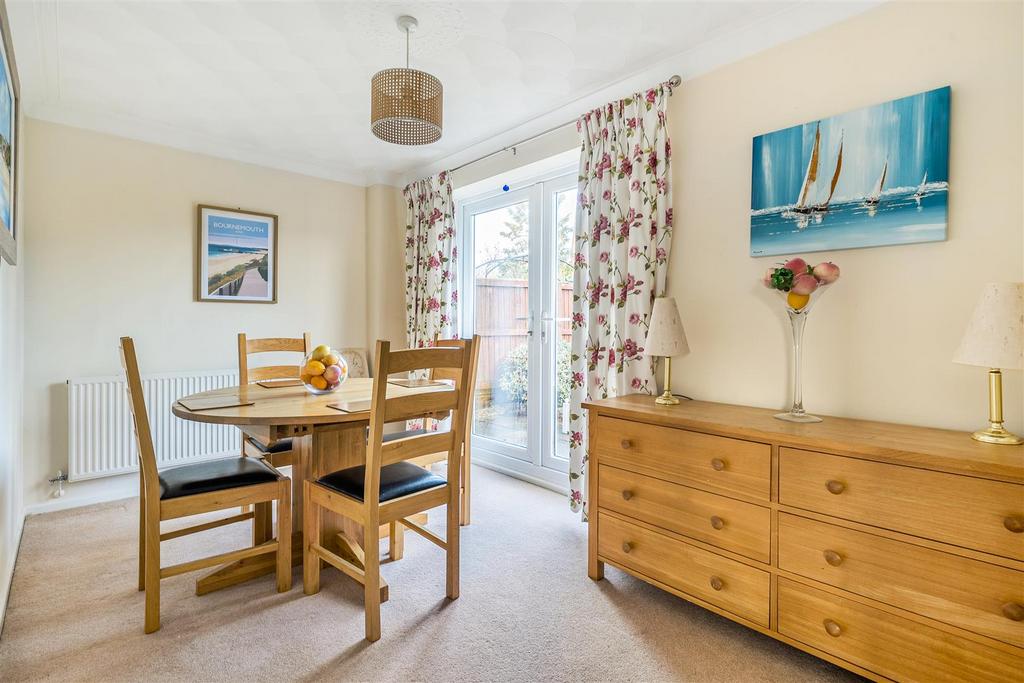 1415578-21-6992e6529fb77-ARW-1.jpg