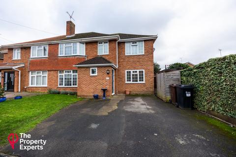 5 bedroom semi-detached house for sale, Rochester Avenue, Woodley, RG5