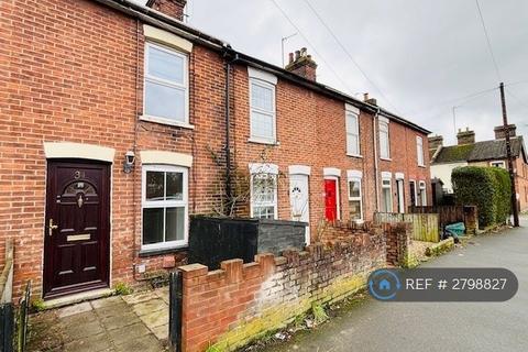 2 bedroom terraced house to rent, Colne Bank Avenue, Colchester, CO1