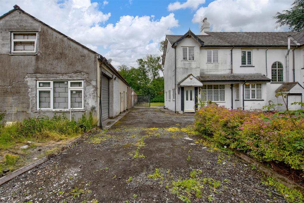 Bryn Hall, Bryn Gates Lane, Bamfurlong-105.jpg