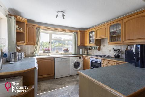 undefined, Hazel Drive, Reading, RG5