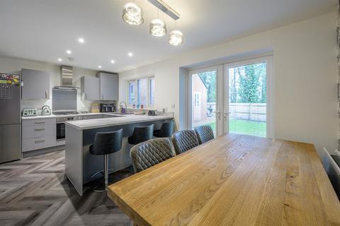 3 bedroom detached house for sale, Red Oak Drive, Lea Castle, Cookley, DY10 3GH