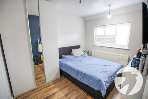 4 bedroom terraced house for sale, Gregory Crescent, London, SE9