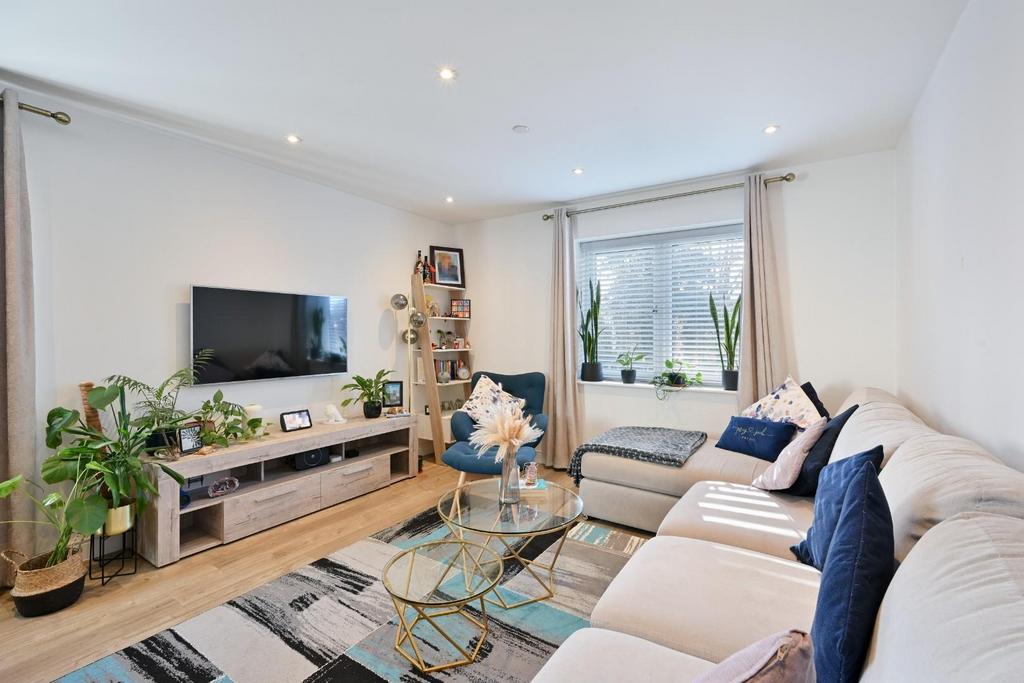 Ceres crescent