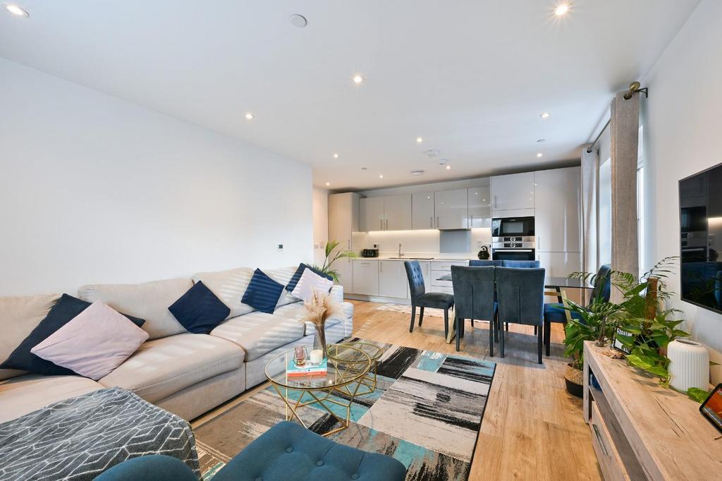 Ceres crescent