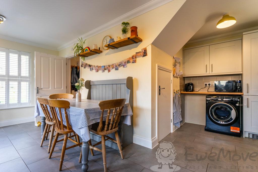 Kitchen-Dining Room with Utility Space
