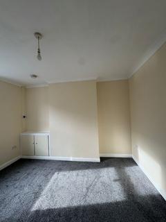 2 bedroom terraced house to rent, Burnley  BB11