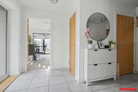 4 bedroom detached house for sale,  macauley drive, eastbourne BN23