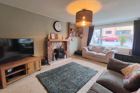 3 bedroom end of terrace house for sale, Copley Glen, Halifax HX3