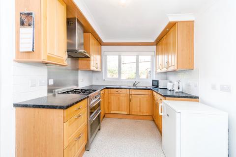 undefined, Hill Farm Road, Southampton, Hampshire, SO15