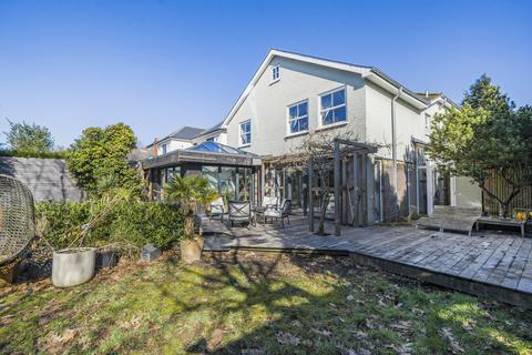 5 bedroom house for sale, Brighton Road, Addlestone, Surrey, KT15