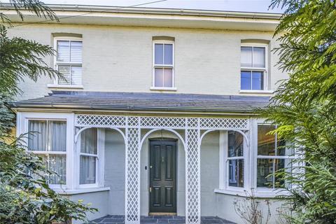 5 bedroom house for sale, Brighton Road, Addlestone, Surrey, KT15