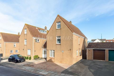 4 bedroom semi-detached house for sale, 5 Les Tuiles