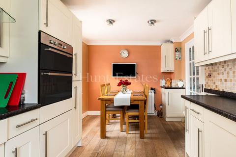 4 bedroom semi-detached house for sale, 5 Les Tuiles