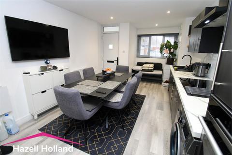 2 bedroom terraced house for sale, Oakleigh Close, Swanley