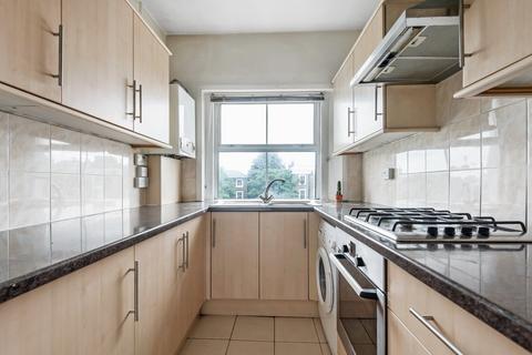 1 bedroom flat to rent, Shooters Hill Road Blackheath SE3