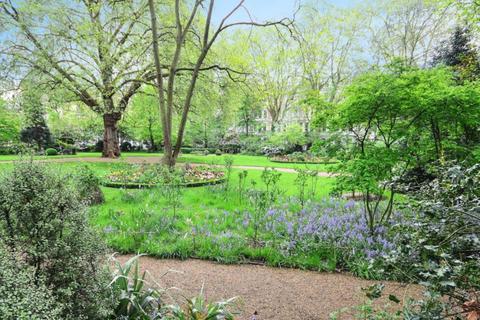 2 bedroom flat to rent, Courtfield Gardens, SW5