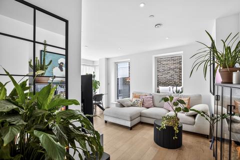 2 bedroom flat for sale, 10 Wyndham Road, London, SE5
