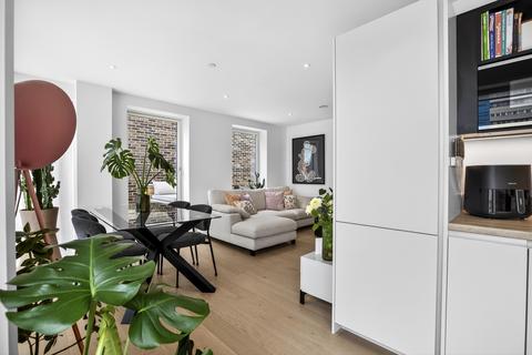 2 bedroom flat for sale, 10 Wyndham Road, London, SE5