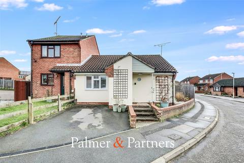 2 bedroom bungalow for sale, Jenner Mead, Chelmsford CM2