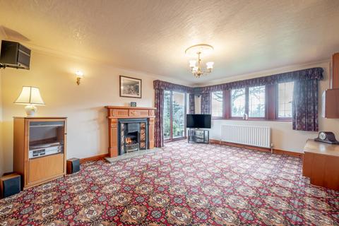 3 bedroom detached house for sale, Grosvenor Park, Leeds LS7