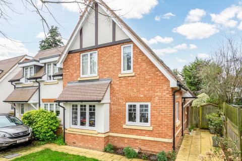 3 bedroom semi-detached house for sale, Manor Road, Walton-on-Thames, KT12
