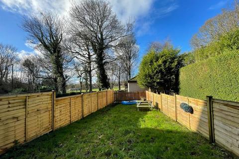 undefined, Fink Hill, Leeds LS18