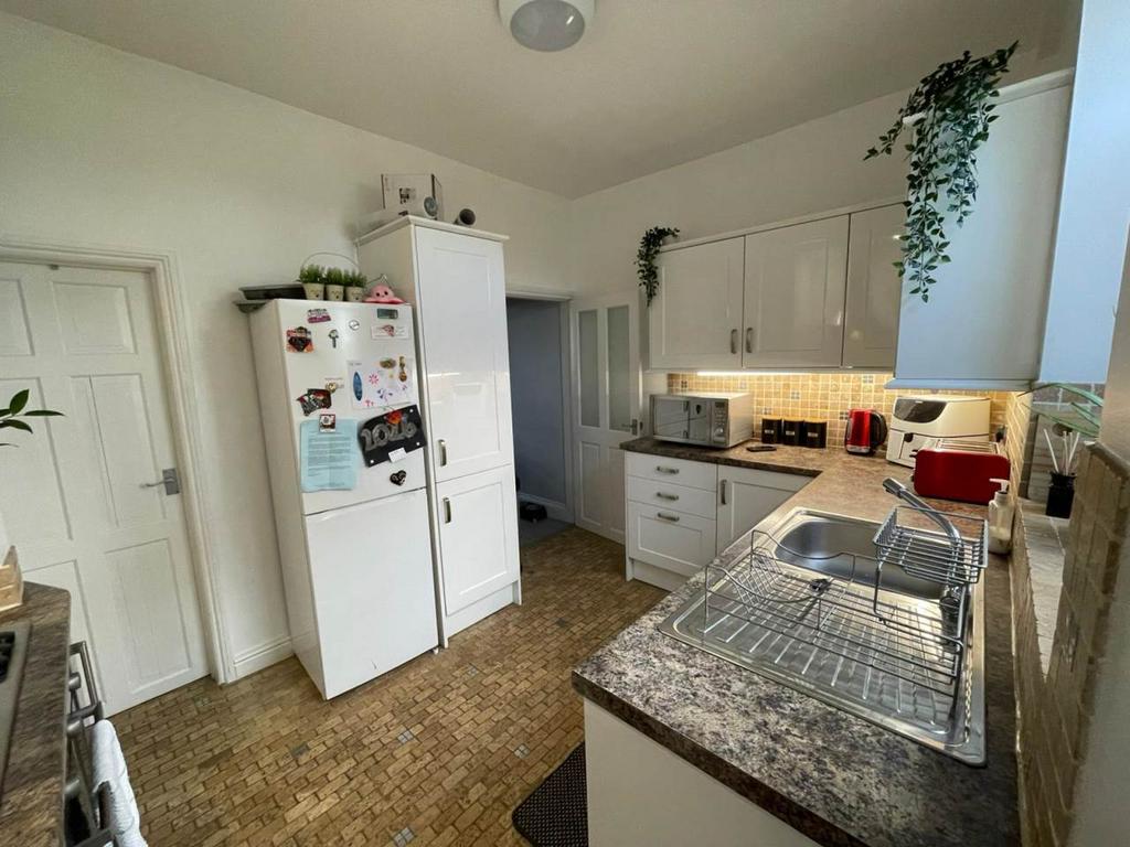 Kitchen 5