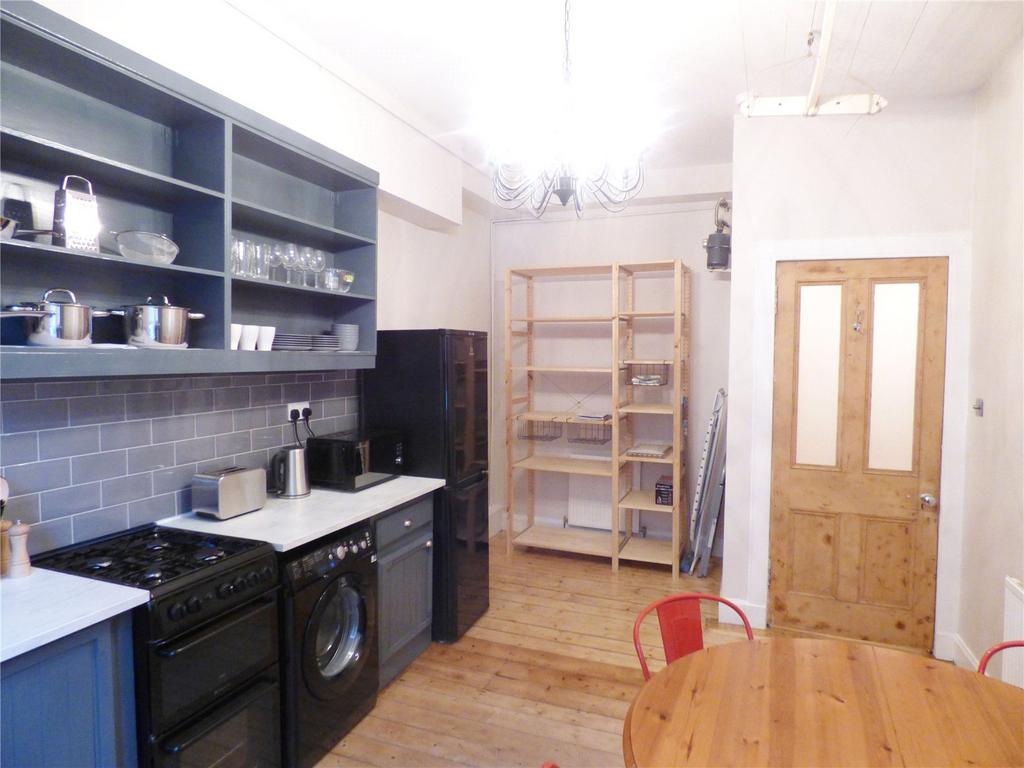 Kitchen Alt