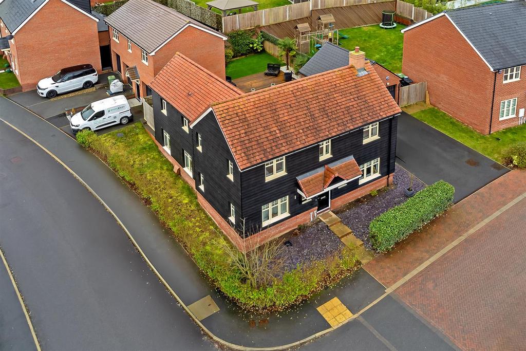 10 Milvus Road-5.jpg