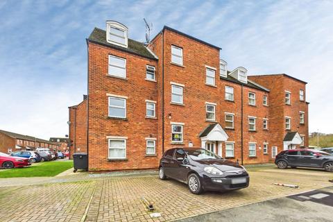 2 bedroom flat to rent, Willow Tree Close, Lincoln