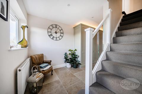 3 bedroom semi-detached house for sale, Cobbetts Way, Farnham, Surrey, GU9