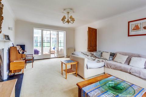 undefined, Grosvenor Road, Caversham