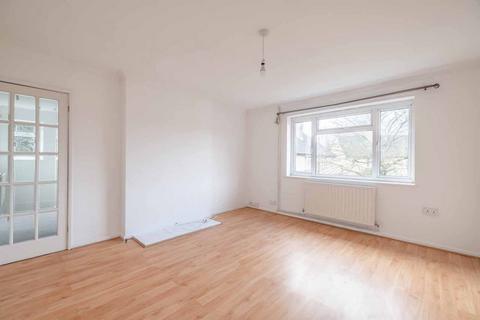 2 bedroom maisonette for sale, Heathway, Iver SL0