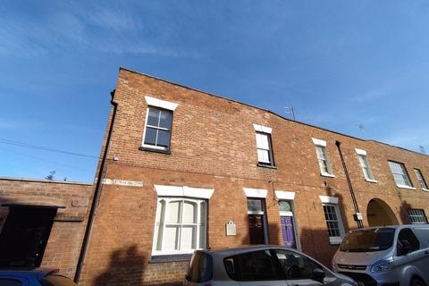 2 bedroom flat to rent, East Street, Tewkesbury