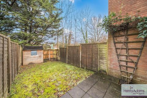 undefined, Dukes Close, Petersfield, GU32