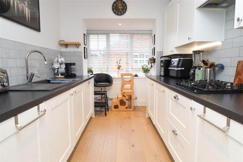 3 bedroom terraced house for sale, Red Cedar Avenue, Fleet GU51