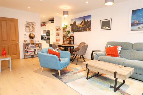 3 bedroom terraced house for sale, Red Cedar Avenue, Fleet GU51