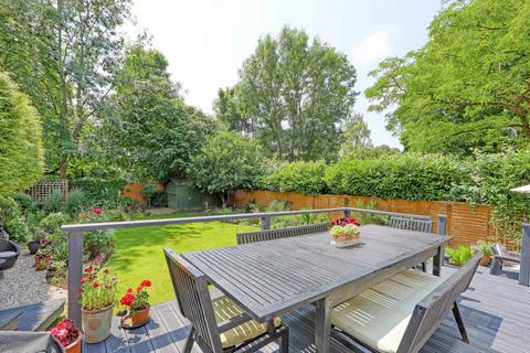 4 bedroom detached house for sale, Ray Park Road, Maidenhead, SL6
